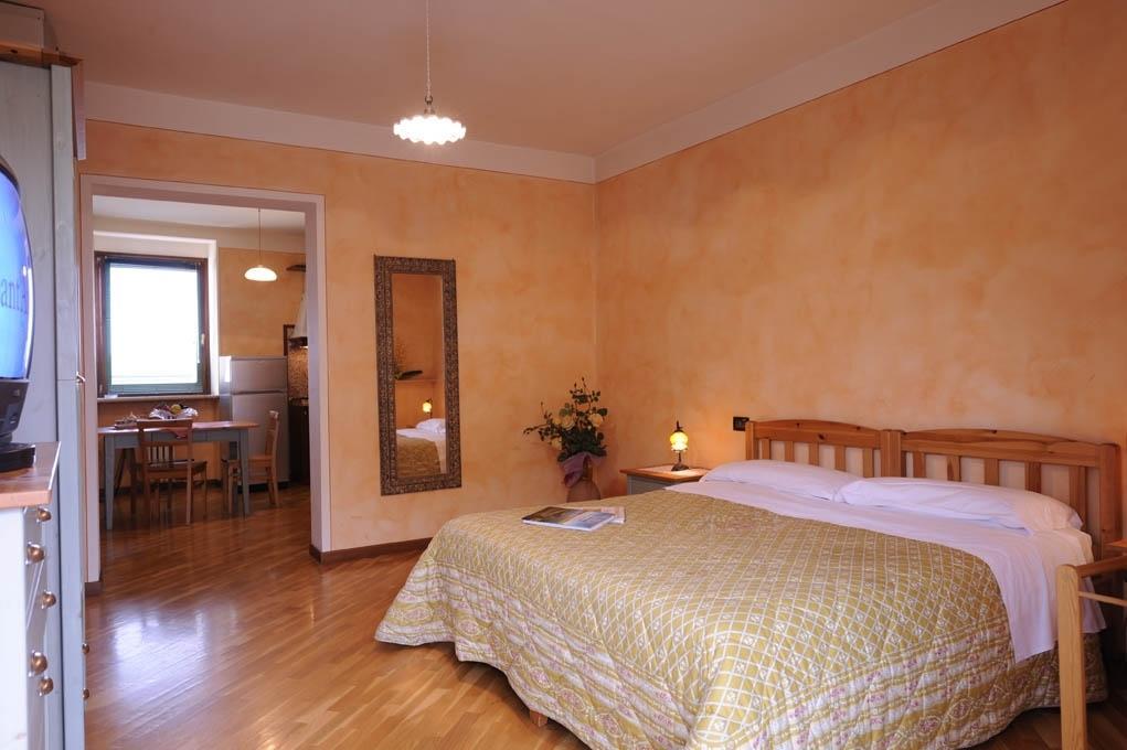 Agriturismo Gian Galeazzo Visconti Pensionat Valeggio sul Mincio Rum bild